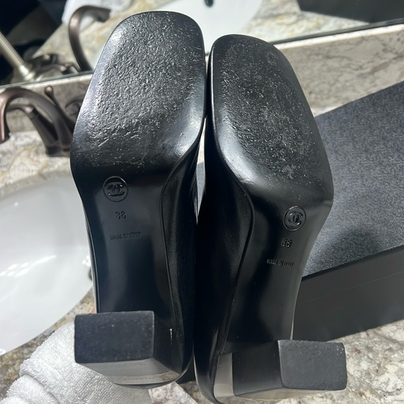 Chanel Black heels - Picture 14 of 17